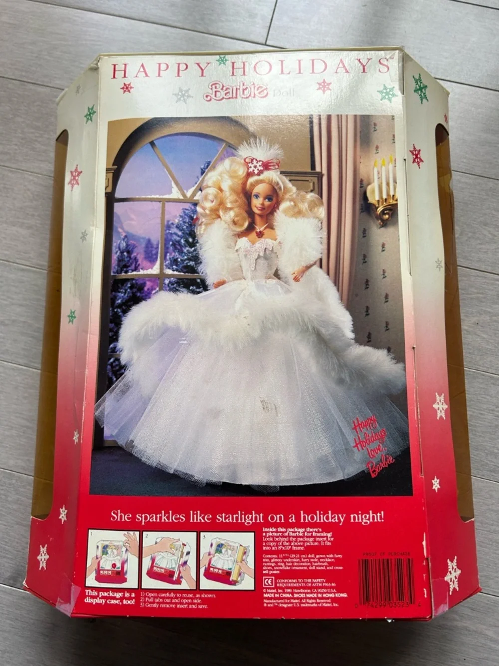 1989 Happy Holidays Barbie Doll - Picture 4 of 7